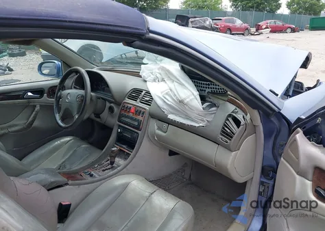 2000 Mercedes-Benz Clk 320 z USA, uszkodzony, nr VIN WDBLK65G9YT035936